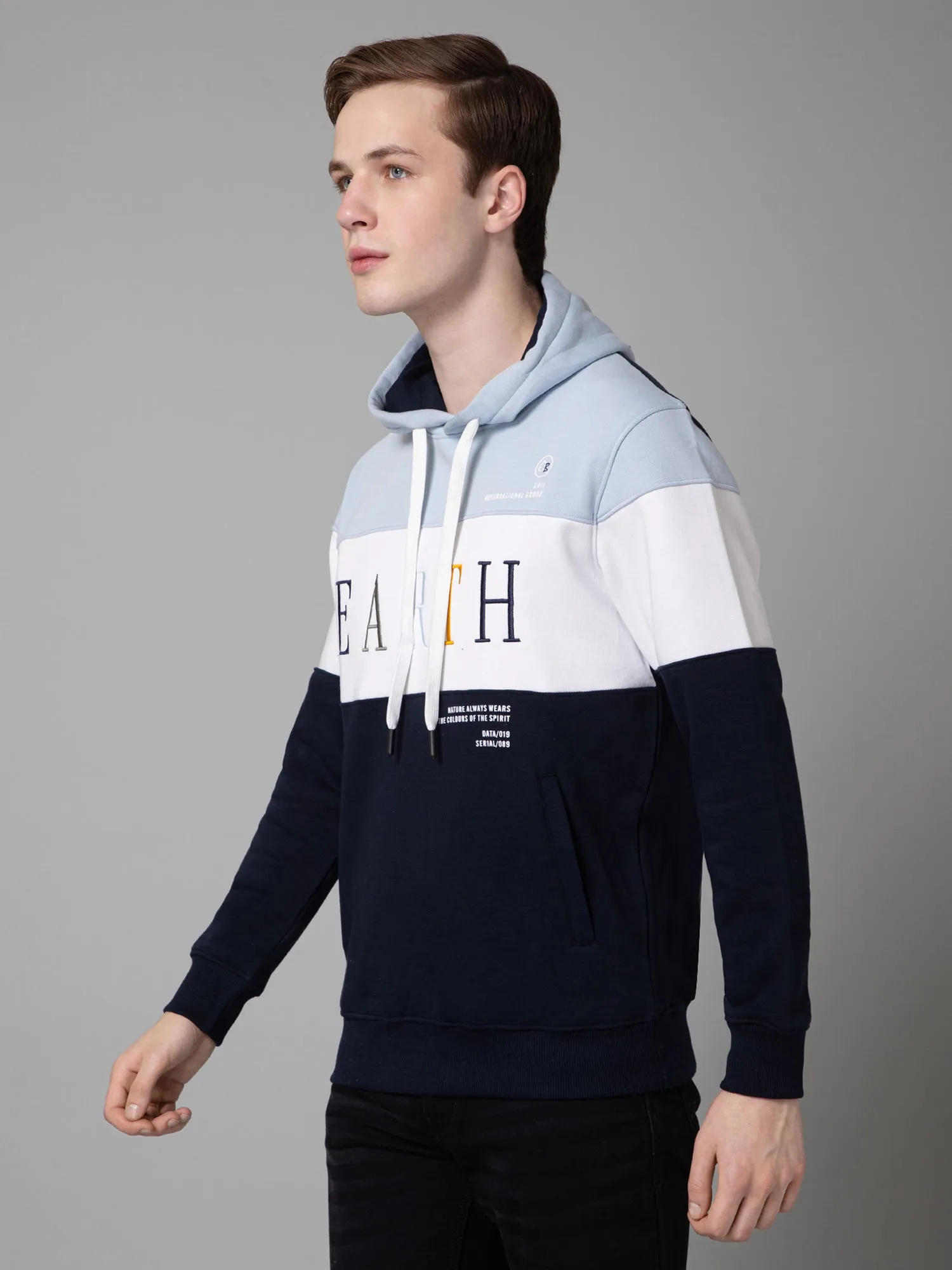 Color Blocked Navy Blue Full Sleeves Hooded Neck Regular Fit Casual Sweatshirt for Men