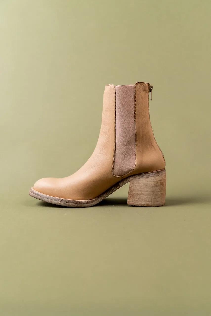 Free People Essential Chelsea Boots