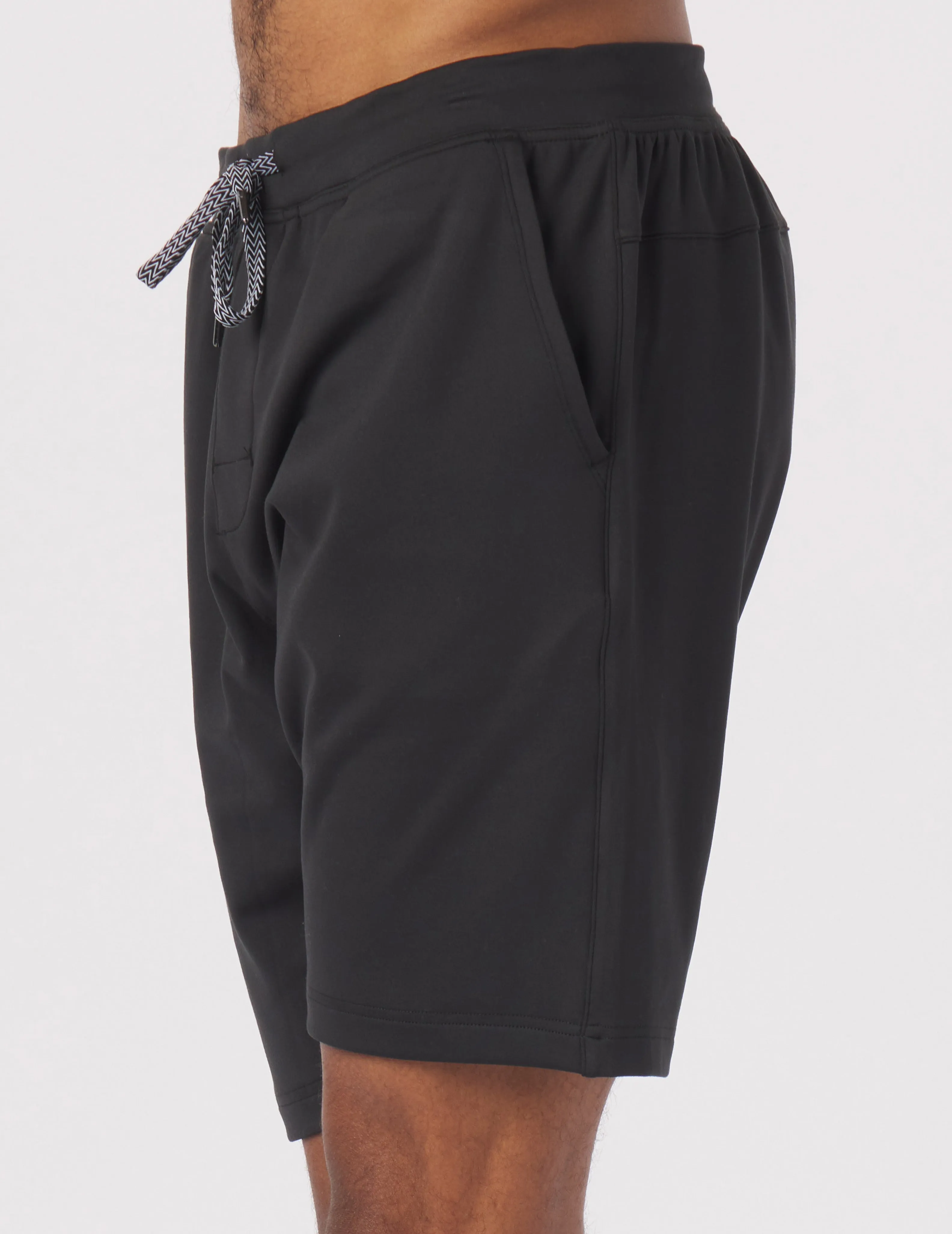 Medalist Short 7.5": Black